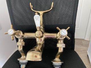 Heritage bath taps