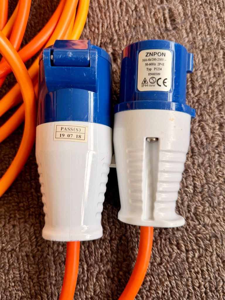 ZNPON 16A Electric Hook Up Cable – Very good Condition