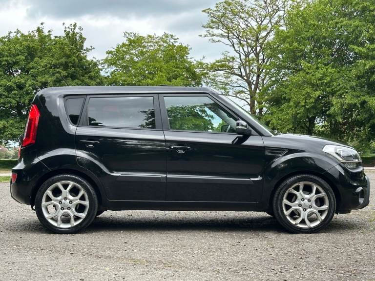 KIA SOUL SHAKER 1.6 CRDI DIESEL LOW MILEAGE 82,000 ONLY BLACK 5DR MANUAL SUNROOF LONG MOT HISTORY