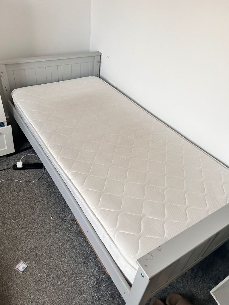 Single bed and mattress 