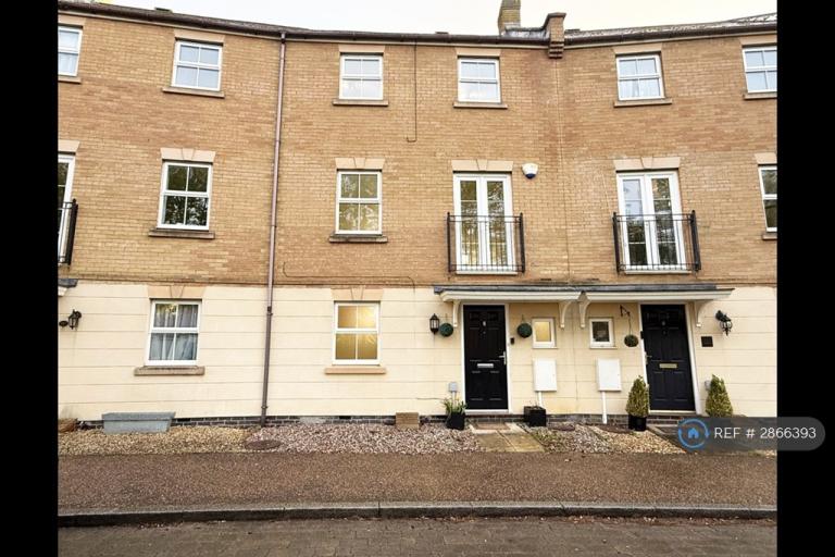 5 bedroom house in Allington Circle, Milton Keynes, MK4 (5 bed) (#2866393)
