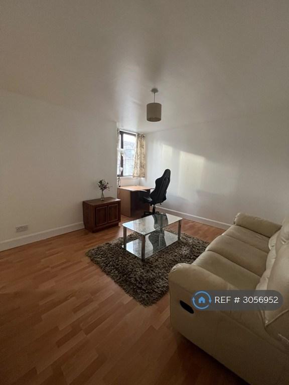 1 bedroom flat in Crown St, Aberdeen, AB11 (1 bed) (#3056952)