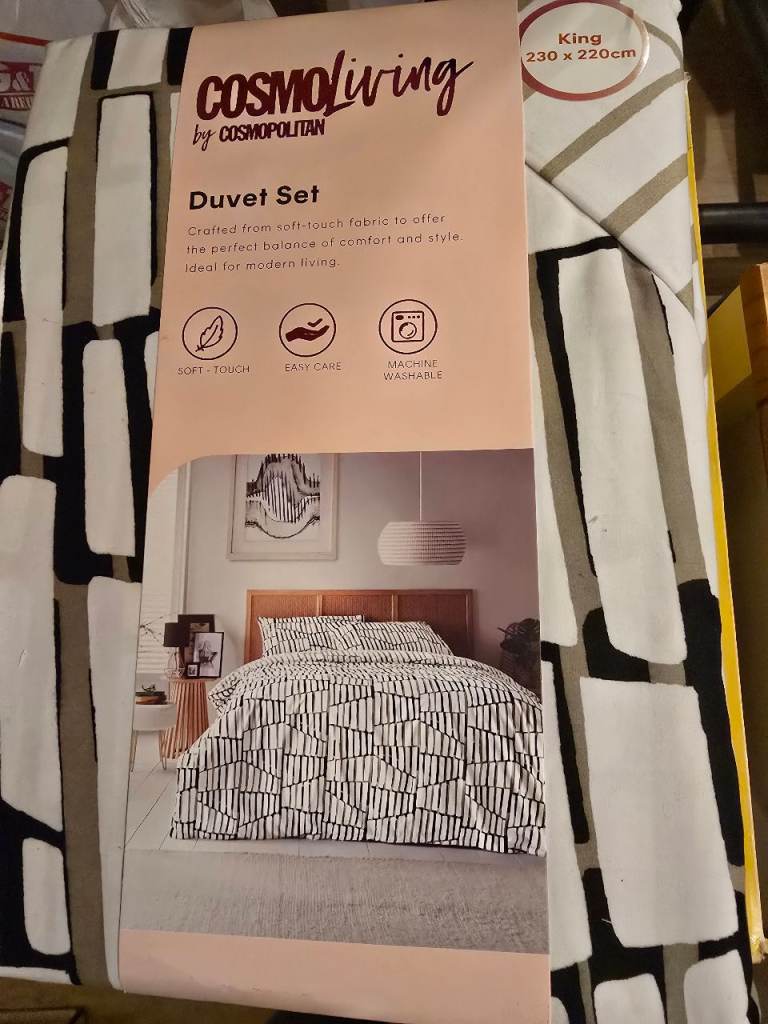 image for King size duvet set - black and white 