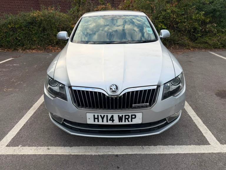 Škoda Superb Hatchback (SE GreenLine III TDI CR)