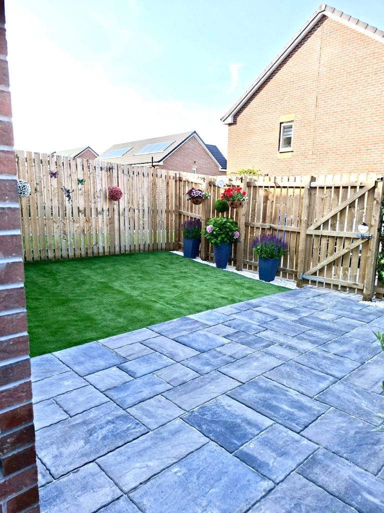 Driveways & artificial grass installion 