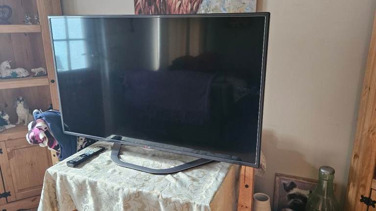 Lg tv 48" 3d smart tv perfect working order 