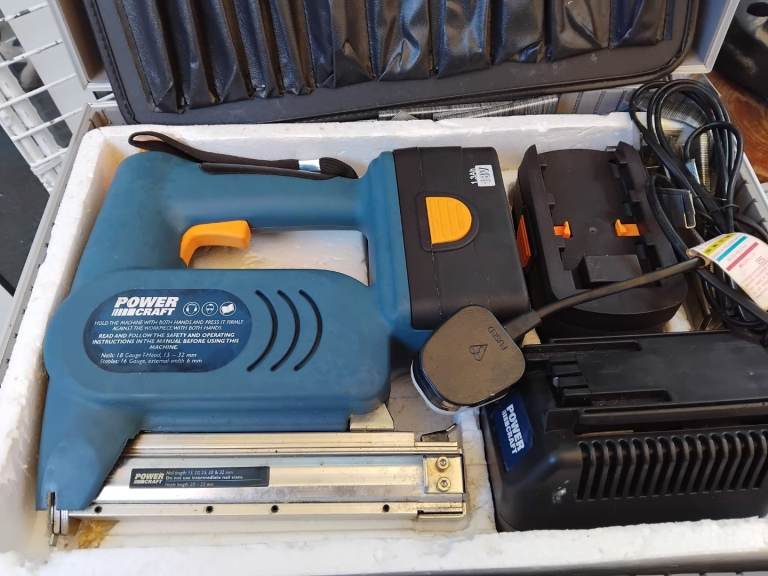 Power craft nail gun