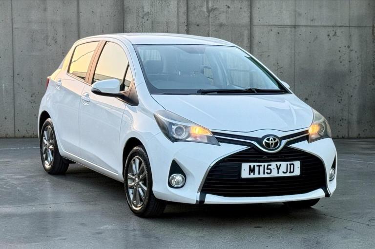 TOYOTA YARIS 1.33 Dual VVT-i Icon Euro 5 5dr Euro 5 2015