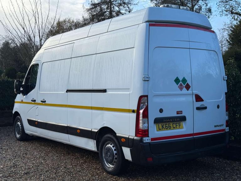 2017 Renault Master 2.3 Master 35 MWB Panel Van Diesel Manual