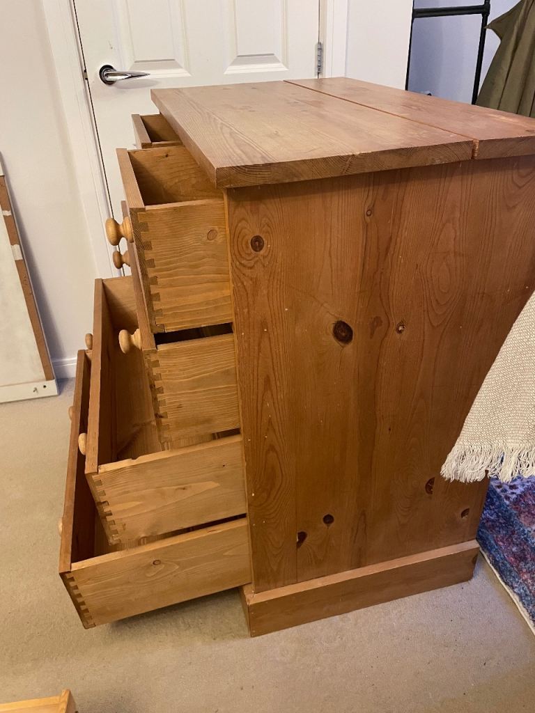 Solid pine chest of drawers