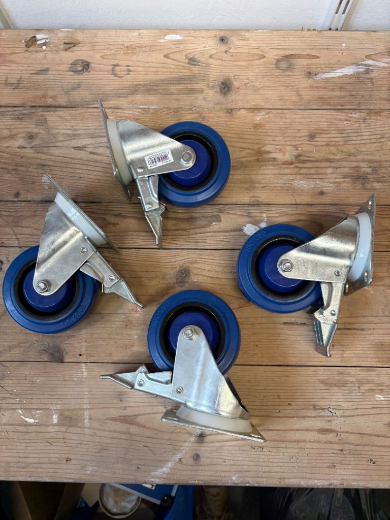 Set of 4 Heavy Duty Swivel Castor Wheels 100mm with Brakes