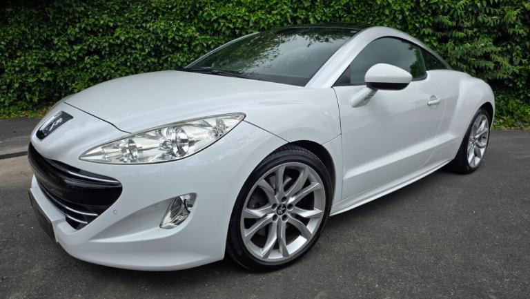 2011 (11) Peugeot RCZ 2.0 HDi GT (163bhp) ** 16 SERVICES **
