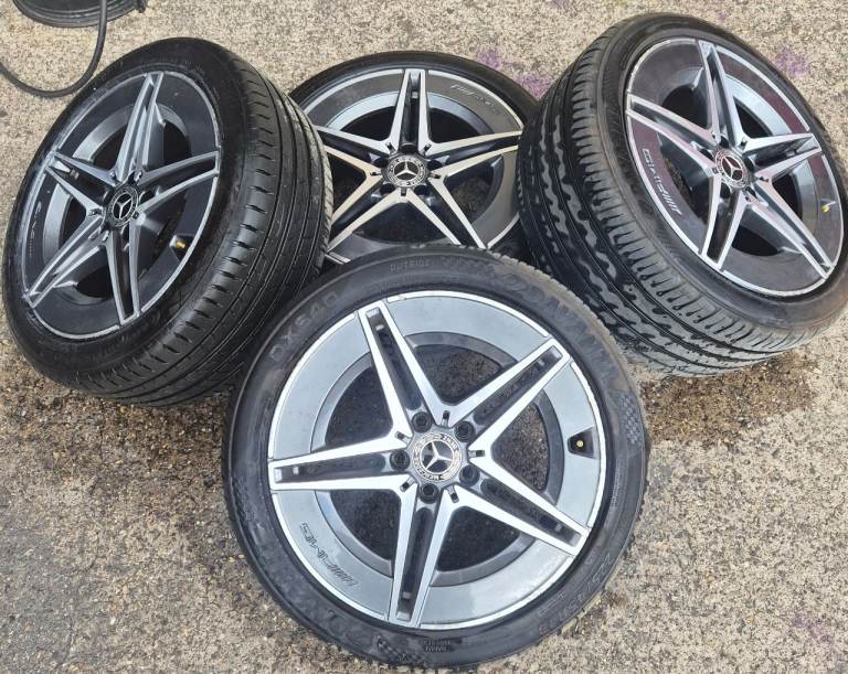 W205 C-CLASS 18 ALLOYS WITH TYRES 