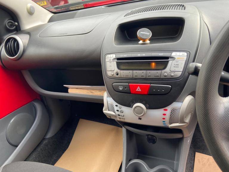 2009 Toyota Aygo 1.0 VVT-i + Hatchback 5dr Petrol Manual Euro 4 (67 bhp)