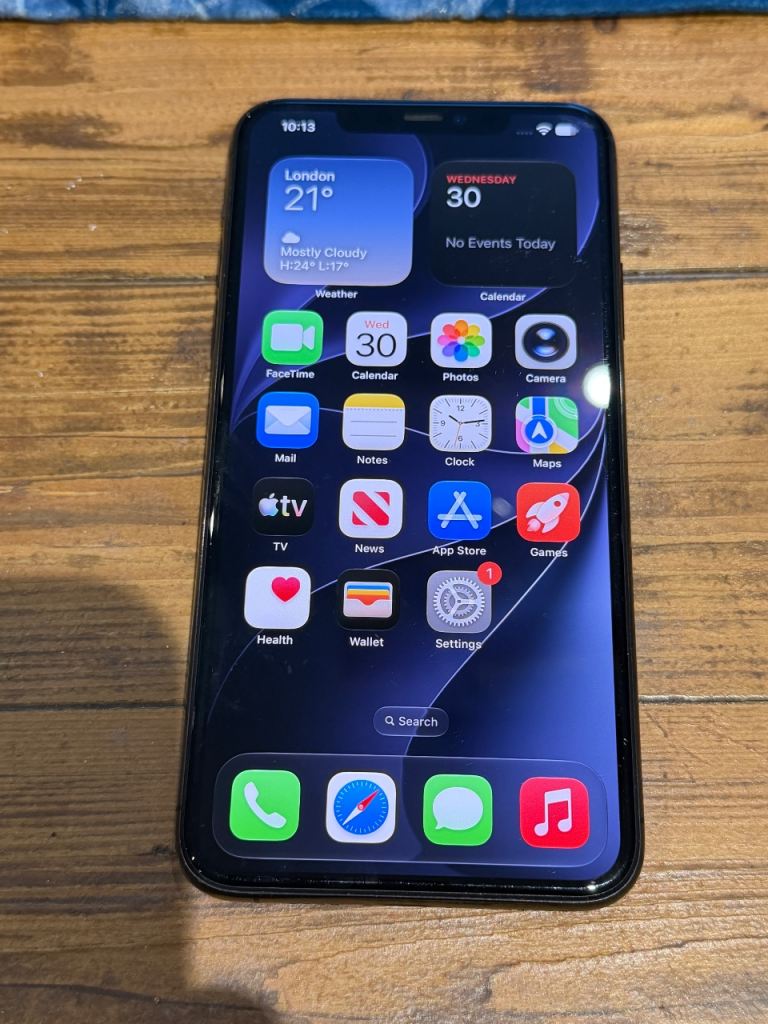 Apple iPhone 11 Pro Max 64GB - Black, Fair Condition
