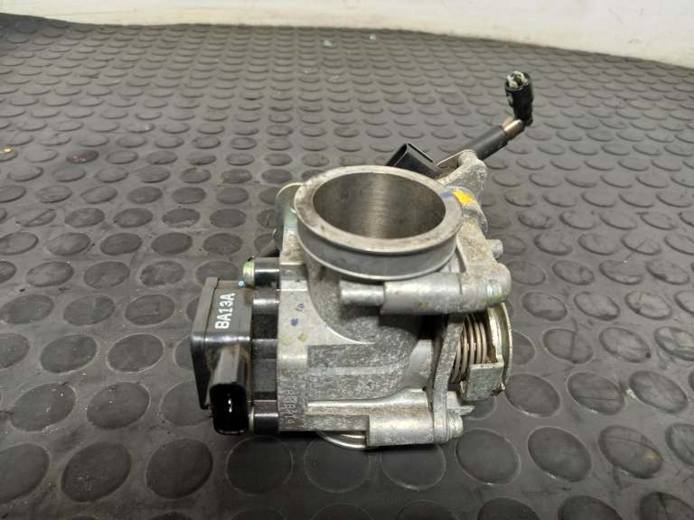 Honda Cbr 250 Throttle Body 1950-2030 16400-Kyj-902