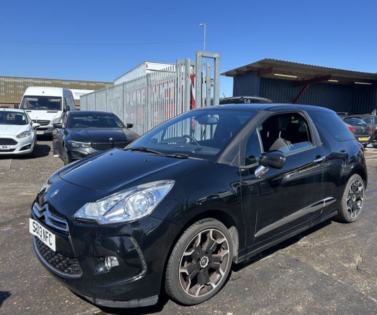 Citroen, DS3, Hatchback, 2013, Manual, 1598 (cc), 3 doors
