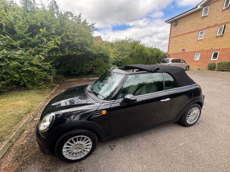 Mini, CONVERTIBLE, Convertible, 2014, Manual, 1598 (cc), 2 doors