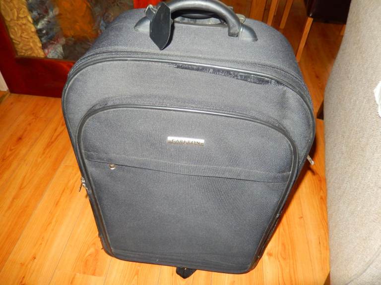 CARLTON TROLLEY SUIT CASE