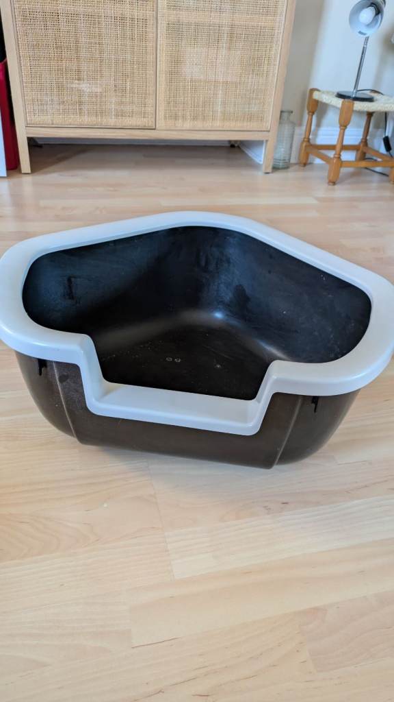 Deep large cat litterbox litter tray 