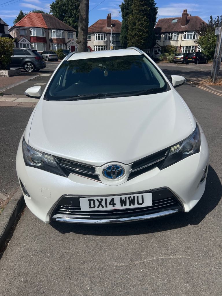 Toyota Auris 2014 1.8 VVT-h Touring Sports CVT Euro 5 (s/s) 5dr