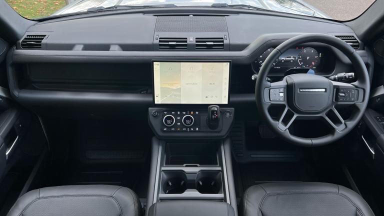 2026 Land Rover Defender 3.0 D350 X-Dynamic HSE 90 SAVING 3 500 GBP WHEN FU