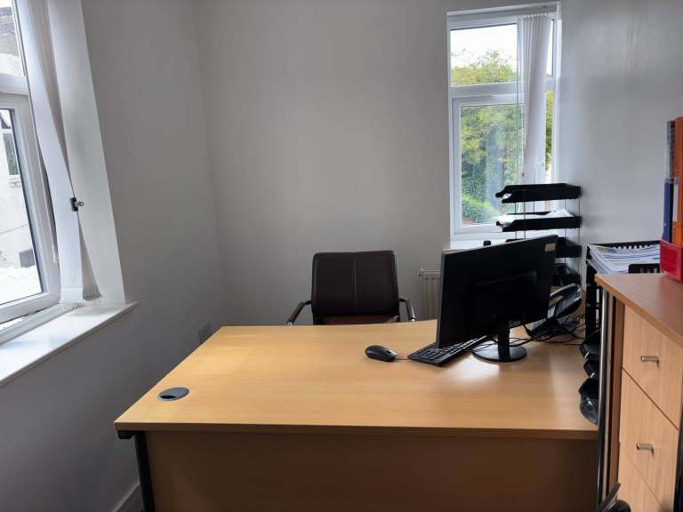 Professional Office Space Near Heathrow | Excellent Location | Ready to Move In – All Bills Included