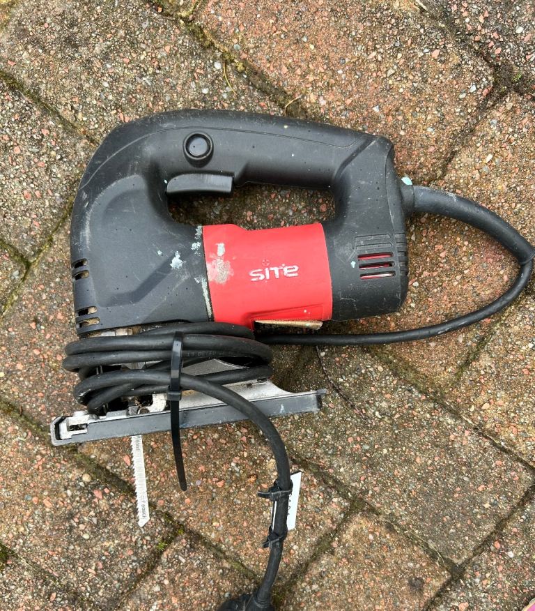SITE 720W Electric Jigsaw with Blade