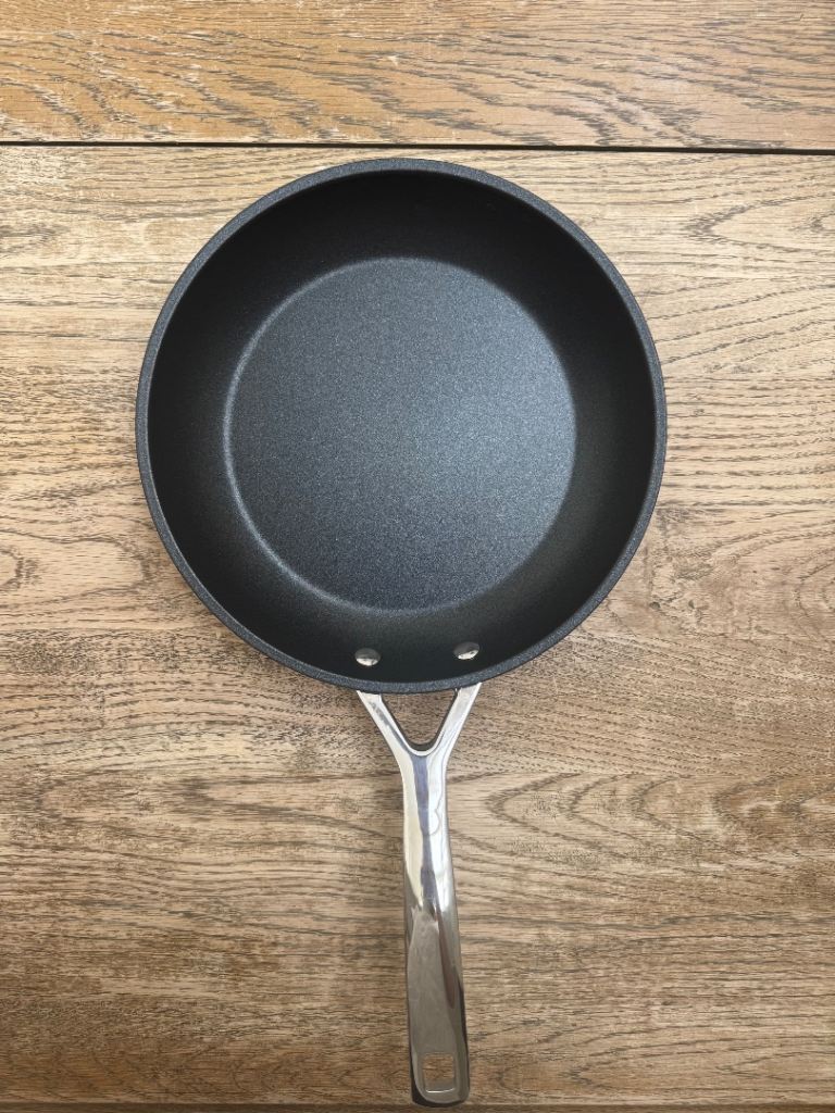 Le Creuset Toughened Non-Stick Shallow Frying Pan