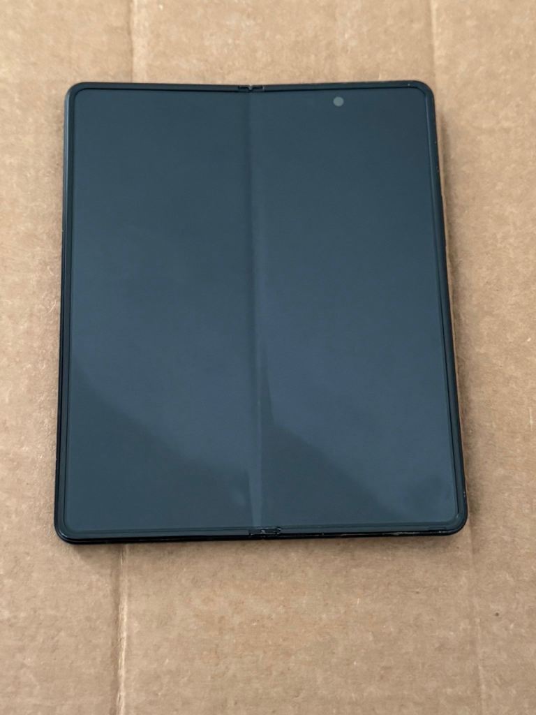 Samsung galaxy Z fold 3 256gb unlocked black
