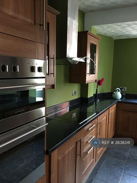 3 bedroom house in Littleton Road, Salford, M6 (3 bed) (#2838241)