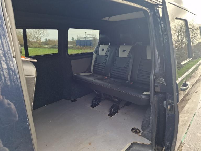 2011 VW Volkswagen Transporter Blue High Roof 6 Seat Crew Cab  Drives Perfect