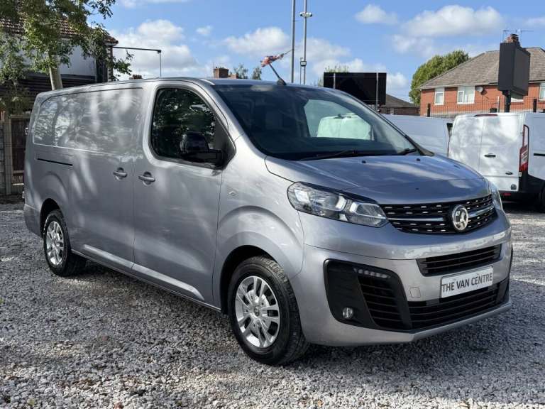 2022 Vauxhall Vivaro SPORTIVE L2 H1 (LWB) 3100 2.0D [A/C] - FSH Panel Van Diesel Manual