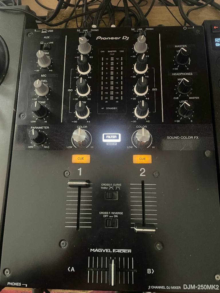 Pioneer DJM-250 Mk2 with Decksaver/Control Vinyl