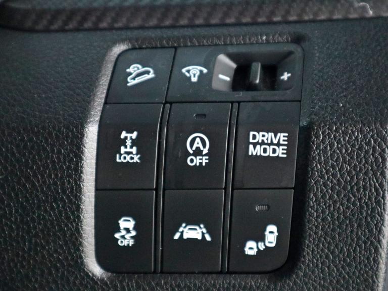 2017 Hyundai Santa Fe 2.2 Endurance Edition Blue Drive CRDi 4wd 5DR 4x4 Diesel 4x4 Diesel Automatic