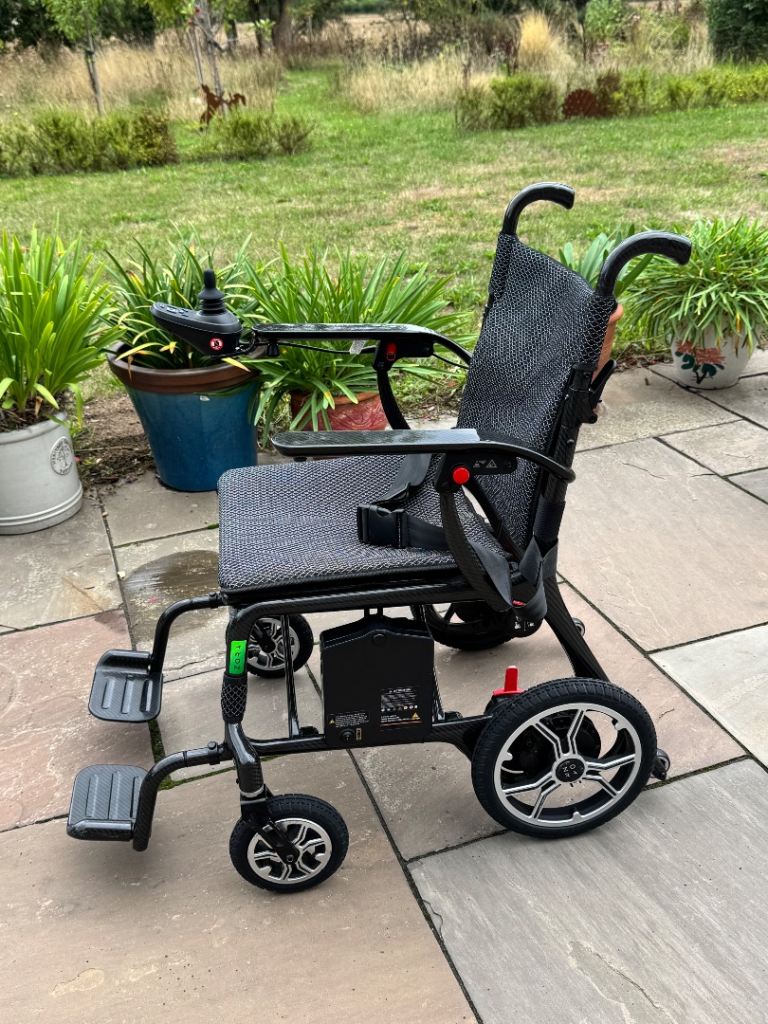 iCONNECT Zora Electric Wheelchair