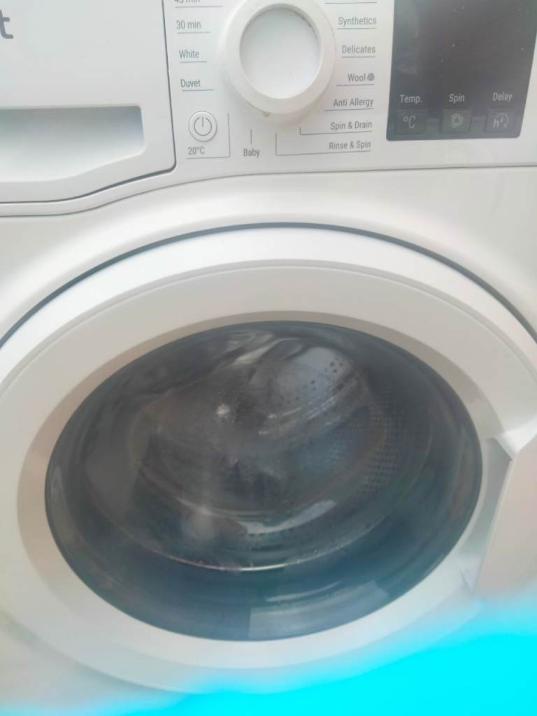 HOTPOINT WASHING MACHINE 9KG