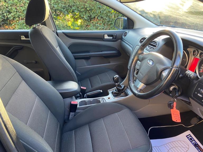 2011 Ford Focus 1.6 TDCi DPF Sport Hatchback 5dr Diesel Manual (115 g/km  108