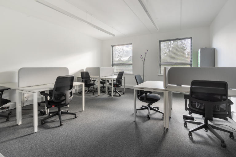 Shared Workspace for Rent in DARTFORD DA15FS - Hot Desks Available