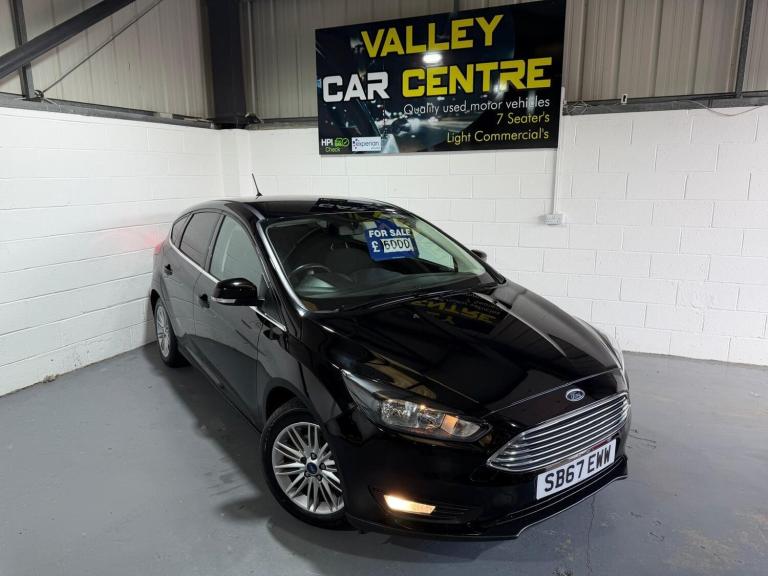 2017 Ford Focus 1.0T EcoBoost Zetec Edition Euro 6 (s/s) 5dr HATCHBACK Petrol Manual