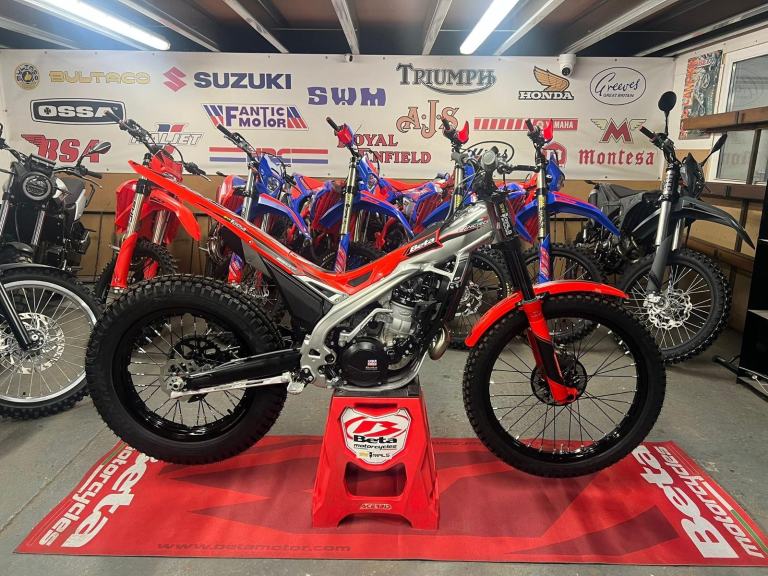 2026 Beta SINCRO 2T 250cc/300cc Trials Bike - High Spec Off-Road 2-Stroke Fun