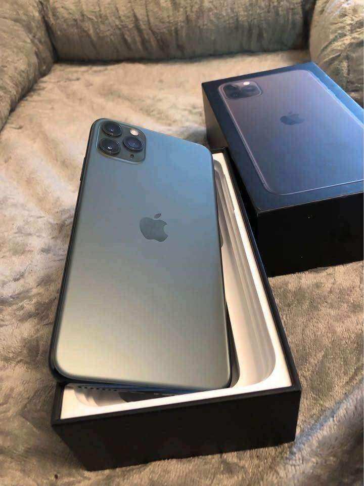iPhone 11 ProMax unlocked 64gb %100 battery