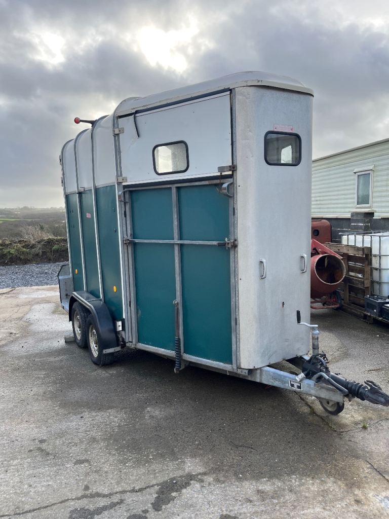 Horse box for sale