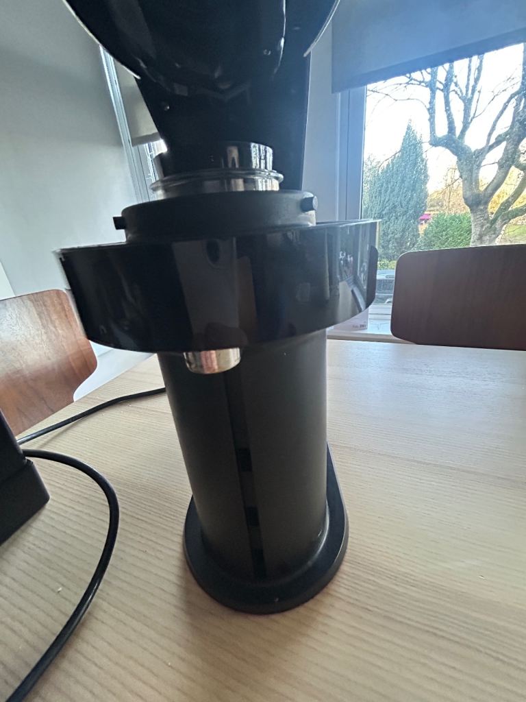 Nespresso  VertuoPlus Coffee Machine,  Piano Black LIKE NEW