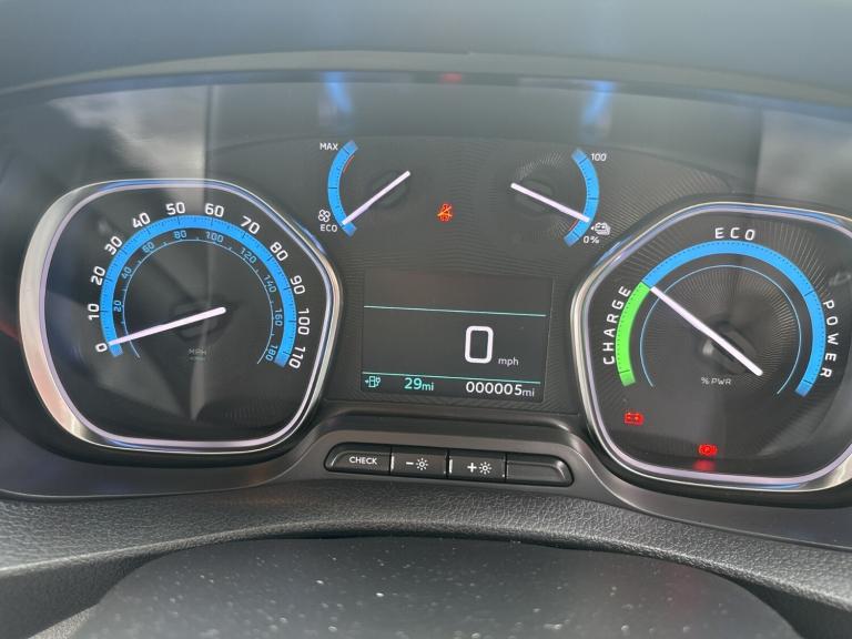 2023 Fiat Scudo 100kW 75kWh Tecnico Crew Van Auto Crew Bus Electric Automatic