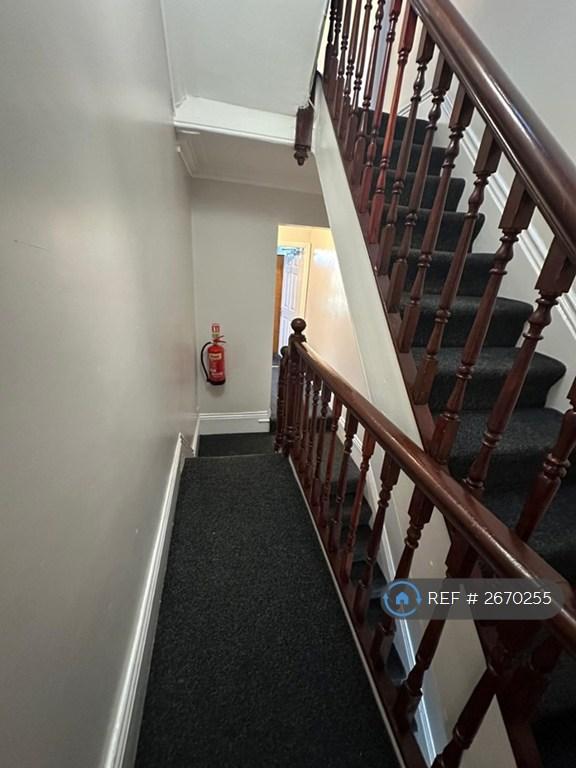 9 bedroom house in Wilmslow Road, Manchester, M20 (9 bed) (#2670255)