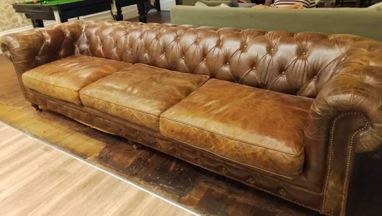 Charleston Wellington couch