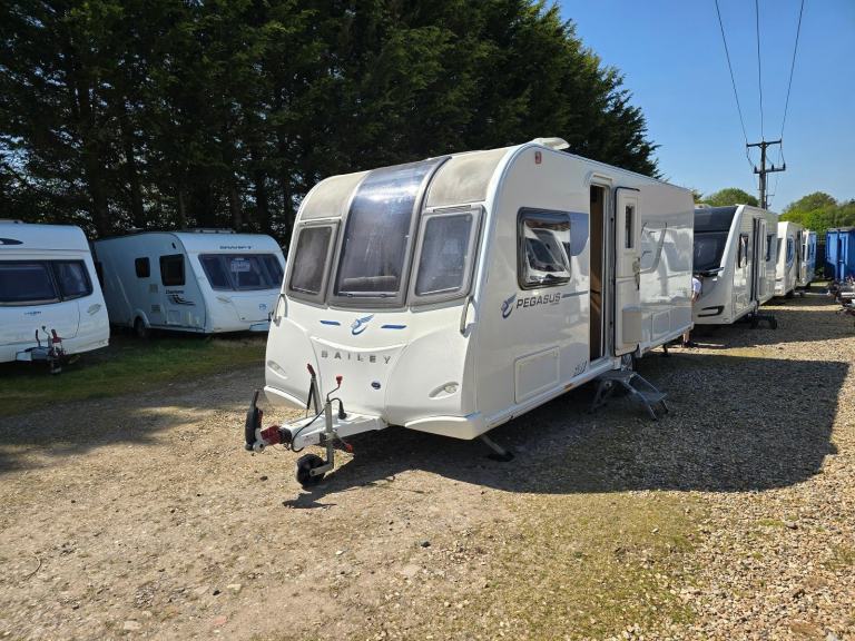2016 Bailey Pegasus Brindisi 4 Berth E/Wroom Island Bed Caravan, M/Mover