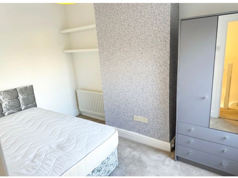 Room to Rent – Rochester ME1 2DU  Bills Included | Available Now