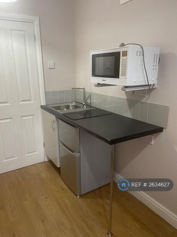 1 bedroom in Domonic Drive, London, SE9 (#2634627)